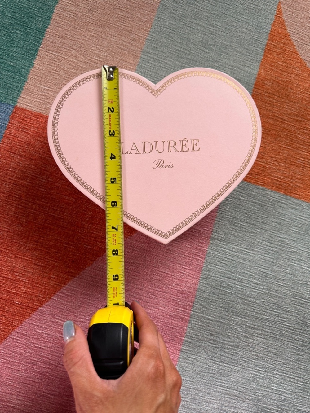 Ladurée RARE Heart Box in Pale Pink - Picture 5 of 6